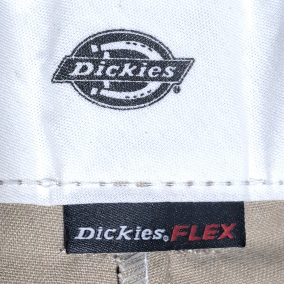 Dickies FLEX Shorts Mens Size 40" Khaki Work Relaxed Fit 5 pockets 11" inseam - Picture 3 of 13